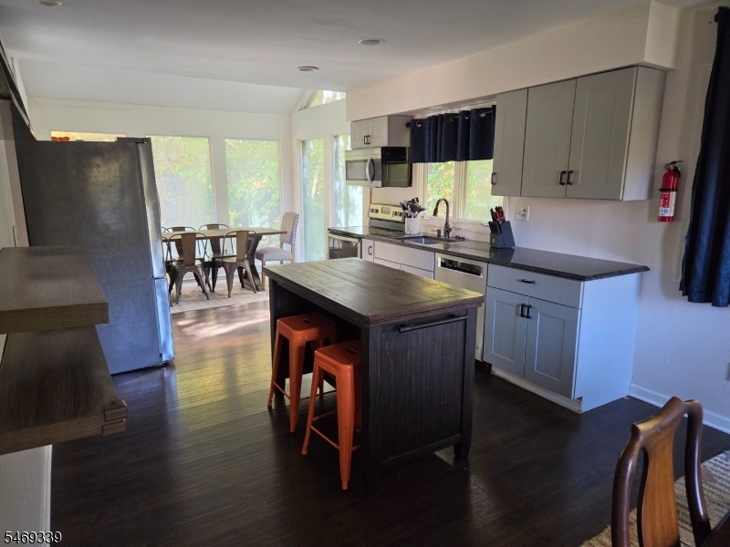 2 Village Way Vernon NJ 07462