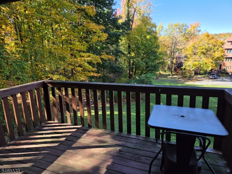 2 Village Way Vernon NJ 07462