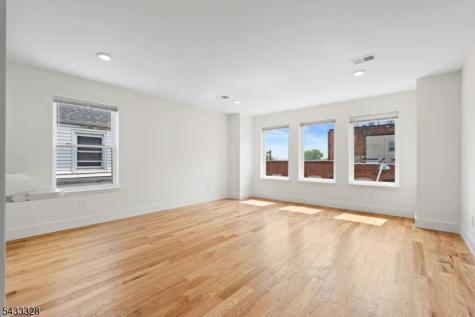 263 N 19 Street Second Floor East Orange NJ 07017