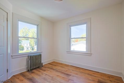 15 Hilltop Place Montclair NJ 07042