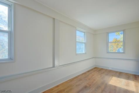 15 Hilltop Place Montclair NJ 07042
