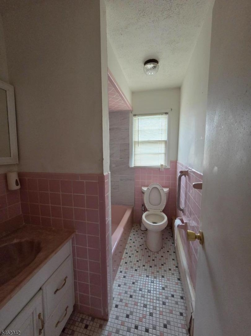 259 Elberon Avenue Paterson NJ 07502
