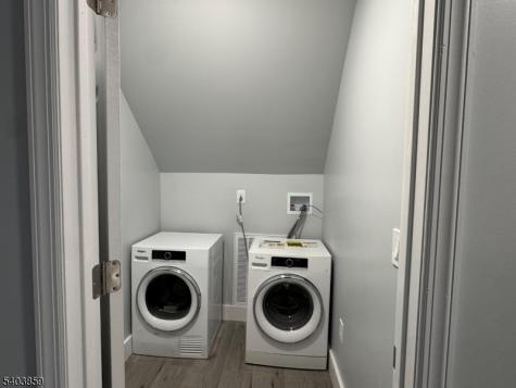 327 N Maple Avenue East Orange NJ 07017