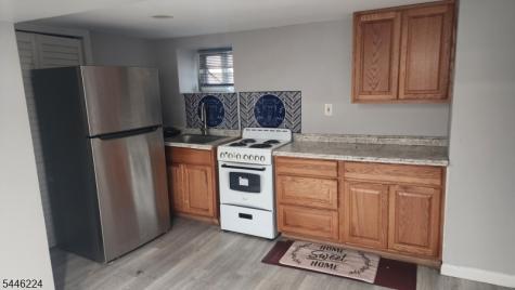 231 Amherst Street East Orange NJ 07018