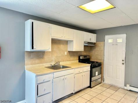 841 Rebecca Place Elizabeth NJ 07201