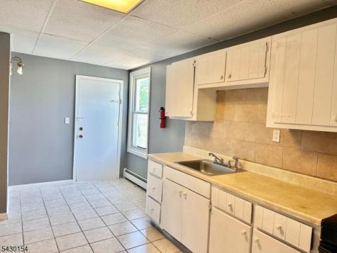 841 Rebecca Place Elizabeth NJ 07201