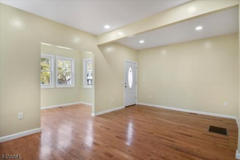 118 Lehigh Ave, Apt 1 Newark NJ 07112