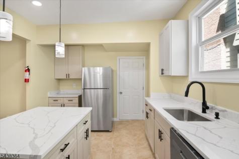 118 Lehigh Ave, Apt 1 Newark NJ 07112