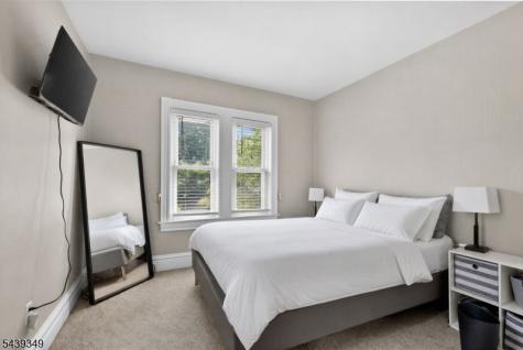 87 W Hanover Avenue Morris Plains NJ 07950