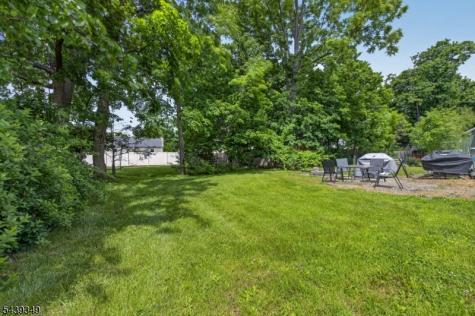 87 W Hanover Avenue Morris Plains NJ 07950