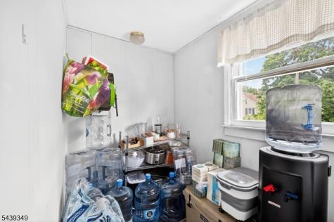 87 W Hanover Avenue Morris Plains NJ 07950
