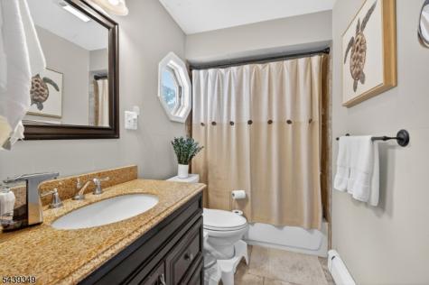 87 W Hanover Avenue Morris Plains NJ 07950