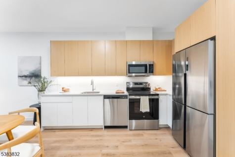 431 Drive Mlk Jr Boulevard East Orange NJ 07018