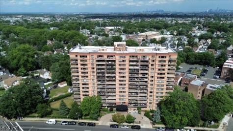 60 Parkway Drive East Orange NJ 07017
