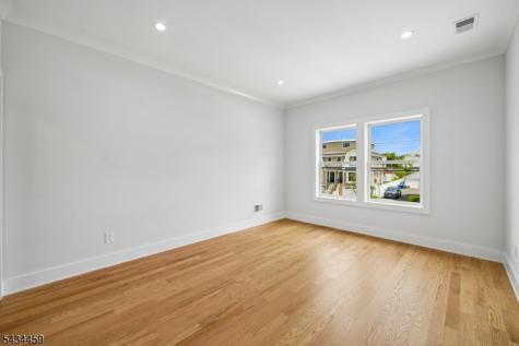 22 Willow Street Millburn NJ 07041