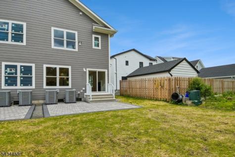 22 Willow Street Millburn NJ 07041