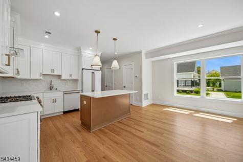22 Willow Street Millburn NJ 07041