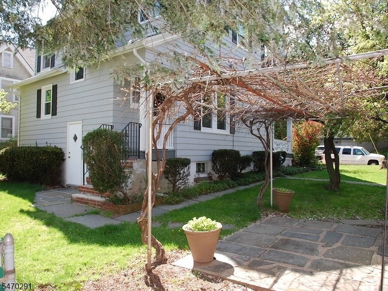 217 Ashland Avenue Bloomfield NJ 07003