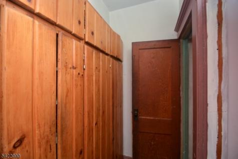 308 Hoboken Road East Rutherford NJ 07073