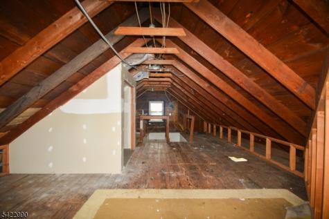 308 Hoboken Road East Rutherford NJ 07073
