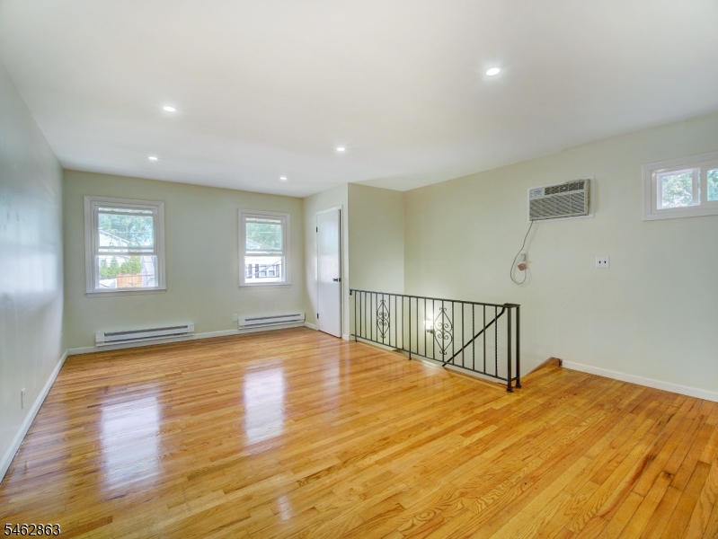 46 Hobson Street Bloomfield NJ 07003
