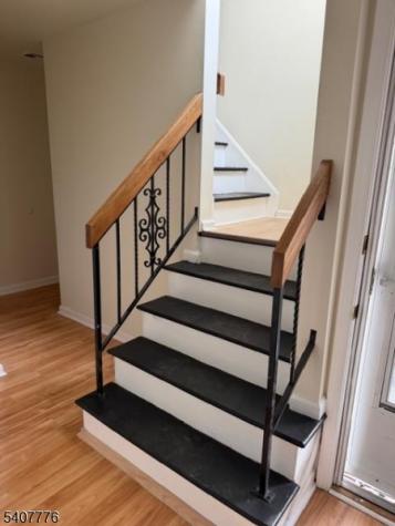 10 Leahy Court Franklin NJ 08873