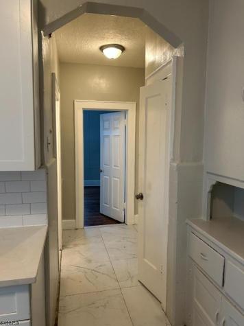 198 Eastern Parkway Newark NJ 07106