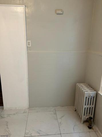 198 Eastern Parkway Newark NJ 07106