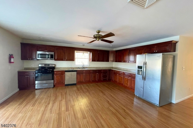 306 Lake Shore South Montague NJ 07827