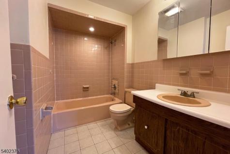 306 Lake Shore South Montague NJ 07827