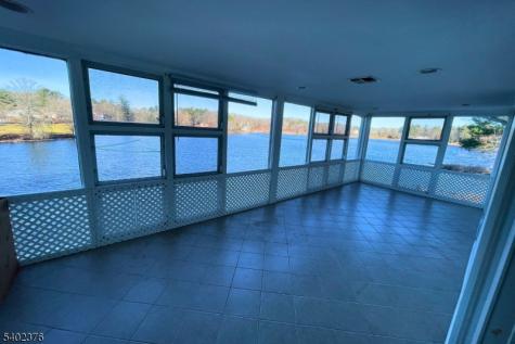 306 Lake Shore South Montague NJ 07827