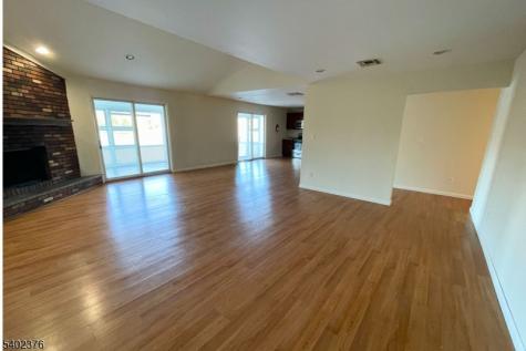 306 Lake Shore South Montague NJ 07827
