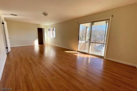 306 Lake Shore South Montague NJ 07827
