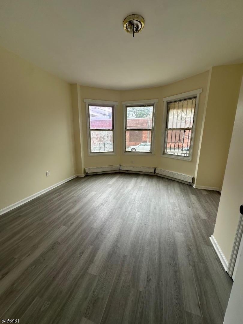 339 16TH Avenue Irvington NJ 07111