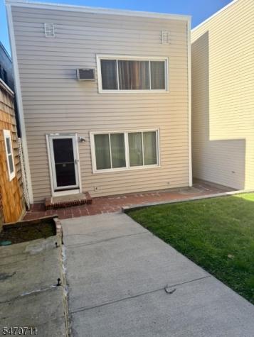158 Nelson Avenue Jersey City NJ 07307