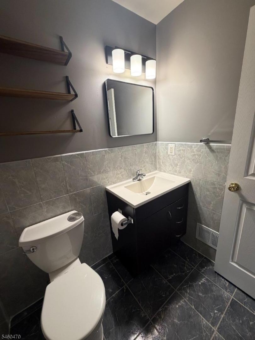 21 Jill Court Franklin NJ 08873
