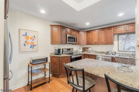 50 Glenwood Avenue Unit 505 Jersey City NJ 07306