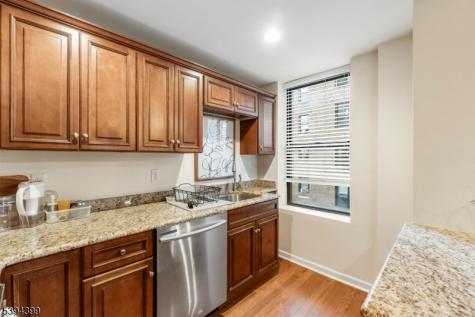50 Glenwood Avenue Unit 505 Jersey City NJ 07306