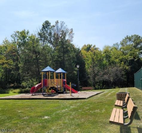 348 Cotswold Place Franklin NJ 08873
