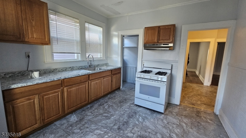 252 Vermont Avenue Irvington NJ 07111