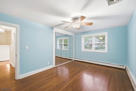 47 Crossbrook Road Livingston NJ 07039