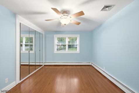 47 Crossbrook Road Livingston NJ 07039