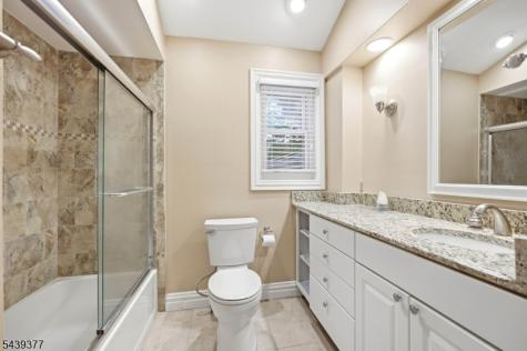 47 Crossbrook Road Livingston NJ 07039