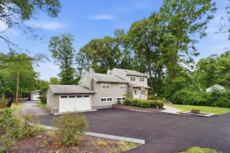 47 Crossbrook Road Livingston NJ 07039