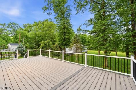 47 Crossbrook Road Livingston NJ 07039