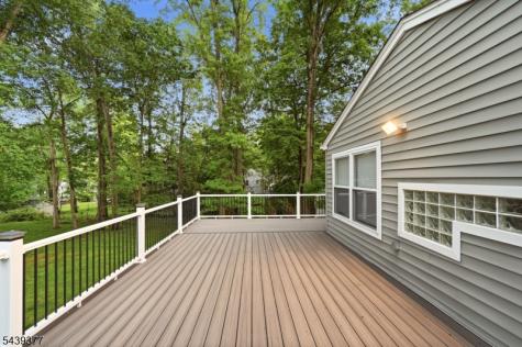 47 Crossbrook Road Livingston NJ 07039
