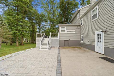 47 Crossbrook Road Livingston NJ 07039
