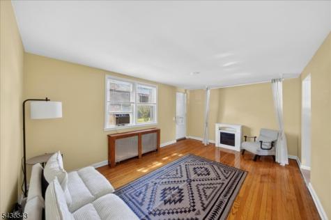 513 Brooklawn Avenue Roselle NJ 07203