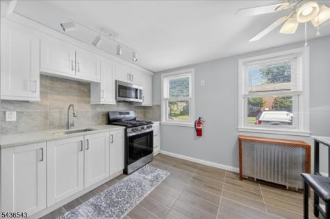 513 Brooklawn Avenue Roselle NJ 07203