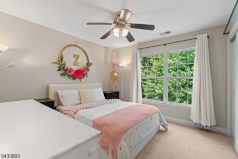 162 Blue Heron Drive Secaucus NJ 07094